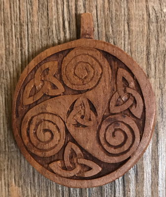 Anhänger Holz - keltische Triskele