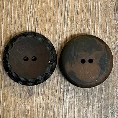Knopf aus Polyester - dunkelbraun – 2-Loch – 35mm - Ausverkauf
