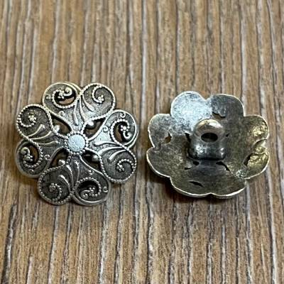 Knopf aus Metall - florales Motiv durchbrochen – Öse – 19mm