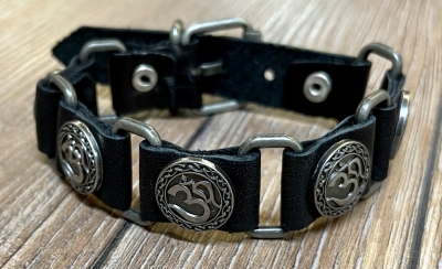 Armband - Leder - OM aus Zinn - schwarz