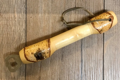 Holz Flaschenöffner - Knüppel lackiert mit Band - Ausverkauf