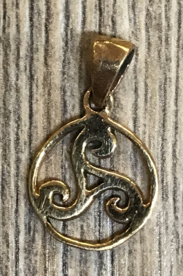 Anhänger - keltisch - Triskele im Kreis klein (1cm) - Bronze