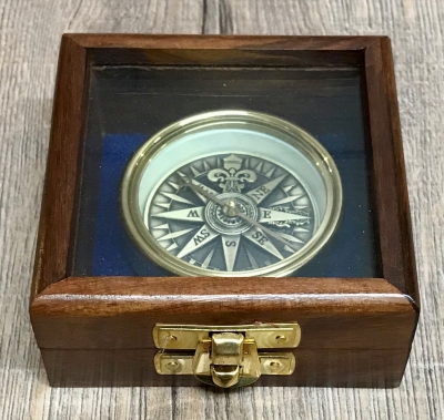 Maritimes - Kompass 3D-Innenoptik in Holzbox mit Messing - Durchmesser 5,7cm