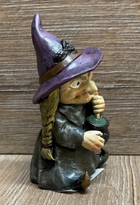 Figur - Lustige Hexe klein - lila Hut & Kessel