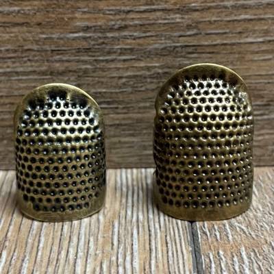 Nähzubehör - Fingerhut altmessing - Größe S