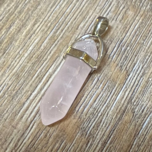 Anhänger - Chakra Rosenquarz mit silberfarbener Einfassung
