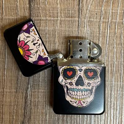 Raucherzubehör - Feuerzeug - Benziner - Cool - Skull/ Schädel dia de los muerte - sortiert - Preis pro Stück