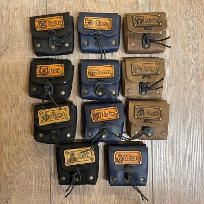 Würfel - Würfelset - Leder-Tasche Wizard/ Magier - 7 Würfel für D&D etc.