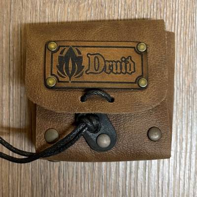 Würfel - Würfelset - Leder-Tasche Druid/ Druide - 7 Würfel für D&D etc.