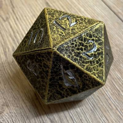 Spiel - Würfel Polyurethan - D20/ W20 - 8,5cm - altgold