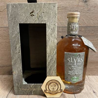 Whisky - Slyrs - MOUNTAIN EDITION 2023 - Jägerkamp - 5 Jahre Eichenfass - Whisky leicht rauchig - 50,4% - 0,7l - limitiert