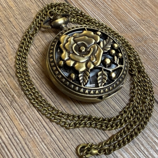 Uhr - Taschenuhr - Größe L - Rose durchbrochen - altmessing - Quartz - Steampunk