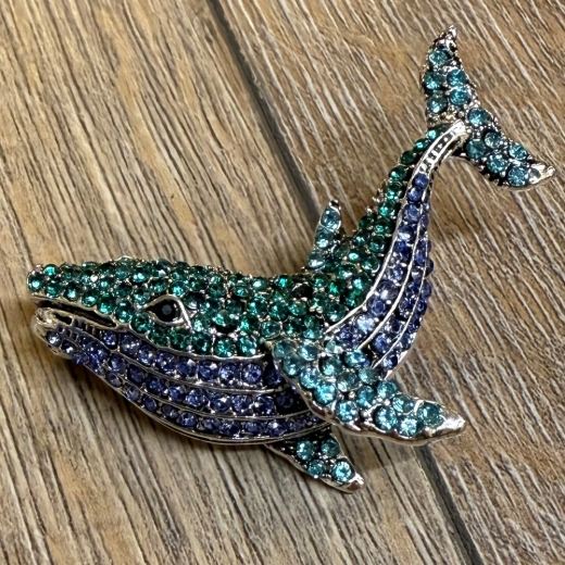 Brosche - Wal blau mit Strasssteinen inkl. Öse für Kette - Aetherwelt