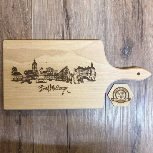 Bad Wildungen - Holz Brett - Schneidebrett aus Buche, mit Griff - 38cm x 18cm x 2cm - Highlights