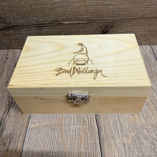 Bad Wildungen - Holzkiste natur - Größe 2 - 15x9x6cm - Nymphe