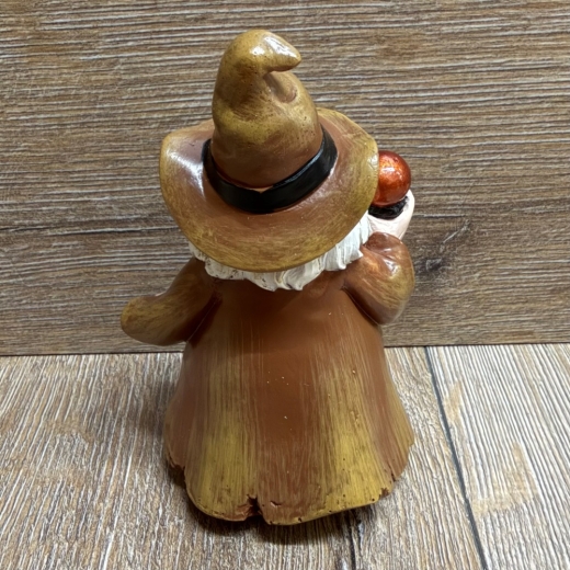 Figur - Mystischer Elfen- Zauberer klein - brauner Hut & Kugel klein - neu