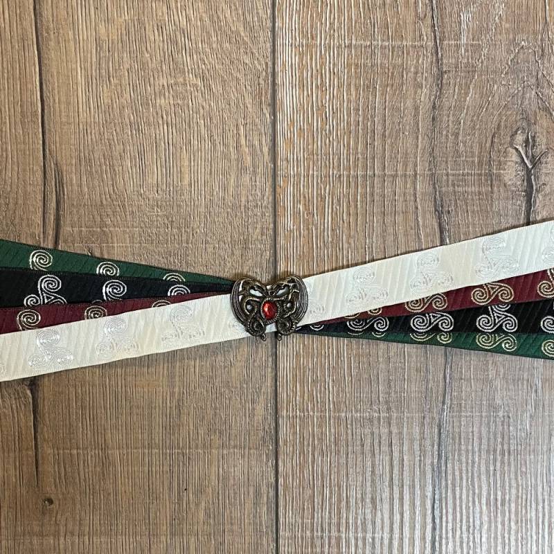 Handfasting Band 4x Triskele & Dragonheart altmessing mit rotem Kris