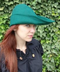 Kopfbedeckung LC - Robin Hood Hut aus Wolle in verschiedenen Farben - unisex