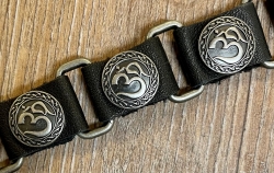 Armband - Leder - OM aus Zinn - schwarz