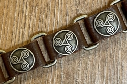 Armband - Leder - Triskele aus Zinn - braun