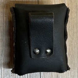 Tasche - Leder - Gürteltasche mit Hakenschließe - braun