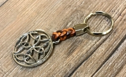 Schlüsselanhänger - keltischer Knoten/ Ei des Lebens mit geflochtenem Lederband - Keyring