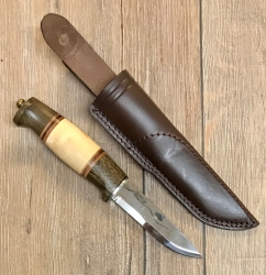 Helle Messer - HARDING - Outdoormesser - Dreilagenstahl, Masserbirke, dunkles Eichenholz, Lederstreifen, Lederscheide