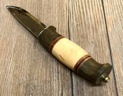 Helle Messer - HARDING - Outdoormesser - Dreilagenstahl, Masserbirke, dunkles Eichenholz, Lederstreifen, Lederscheide - Ausverkauf