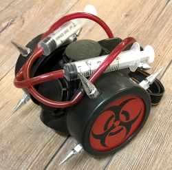 Steampunk - Maske mit Gummiband - Gas-Maske mit zwei Filtern Biohazard mit 2 Spritzen