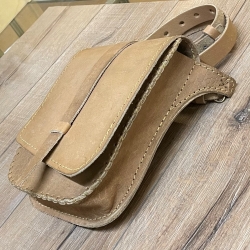Tasche - Leder - Hüfttasche mit Gürtel genäht - natur - Einzelstück
