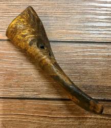 Knebel - Hornspitze, Kaschmirziege, gefüllt - gebrannt - braun - 2-Loch - 105mm