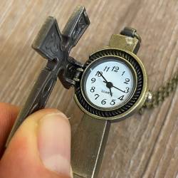 Uhr - Taschenuhr - Größe S - Kreuz - altmessing - Quartz - Steampunk