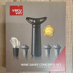 Wine Saver - Vacu Vin Weinpumpe Concerto schwarz inkl. 3 Stopfen & 1 Ausgießer - unsere Empfehlung für Whisky-Flaschen