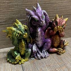 Figur - Drache - Baby Drachen - Die drei Weisen - coloriert