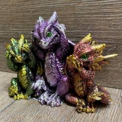 Figur - Drache - Baby Drachen - Die drei Weisen - coloriert