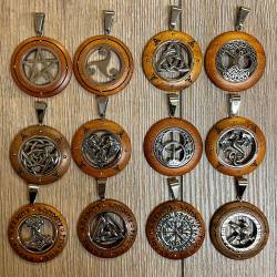 Anhänger - Holz & Edelstahl - Keltischer Knoten mit Triquetra - Wooden Circle