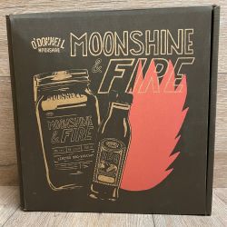 Moonshine O'Donnell - Set Geschenkbox - BBQ Box - Moonshine Fire - Harte Nuss, BBQ Sauce, Rauchsalz, Streichhölzer, Aufkleber