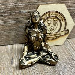Statue - keltische Erdmutter Miniatur - Gaia - Mutter der Erde im Lotussitz Kopf zum Himmel - bronziert - Dekoration - Ritualbedarf