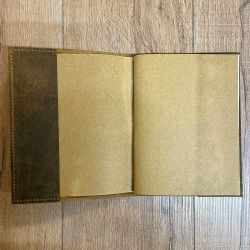 Notizbuch - Diary - Lederhülle mit eingestecktem Buch & handgeschöpftem Papier Größe 2 - 15cm x 21cm - braun