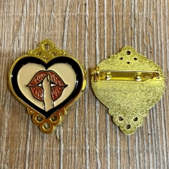 Frivolita - Brosche mit Broschenverschluss - goldfarben