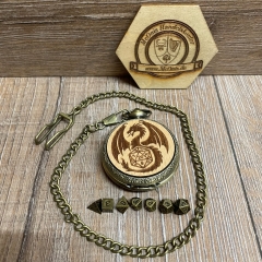 Würfel - Würfelset - Taschenuhr - Drache gelasert auf Buchenholz-Deckel inkl. 7 Würfel aus Metall für D&D etc