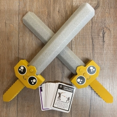 Spiel - Gesellschaftsspiel - Herzlich Willkommen zum Hieb- & Stichfest