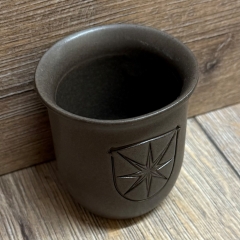 Becher - aus Ton - Weinbecher Bad Wildungen - 0,10l mit Füllstrich - Toledo dunkelbraun