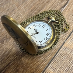 Uhr - Taschenuhr - Größe L - Pirat - Totenschädel & Säbel - altmessing - Quartz - Steampunk