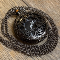 Uhr - Taschenuhr - Größe L - Zahnräder schwarz - altmessing - Quartz - Steampunk
