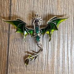 Brosche - Drache klein mit Strasssteinen - grün/ gold - Aetherwelt