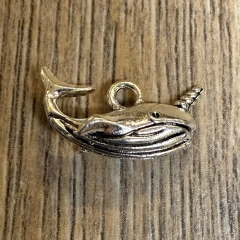 Anhänger - Charm - Narwal 3D - Zinklegierung - Farbe: Silber