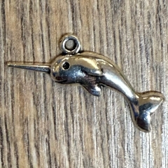 Anhänger - Charm - Narwal - Zinklegierung - Farbe: Silber
