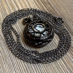 Uhr - Taschenuhr - Größe S - Blume schwarz - Quartz - Steampunk