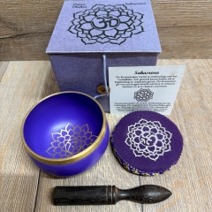 Klangschale - Chakra 7. Kronen-Chakra/ Sahasrara inkl. Klangstab & Kissen ca. 8cm - violett